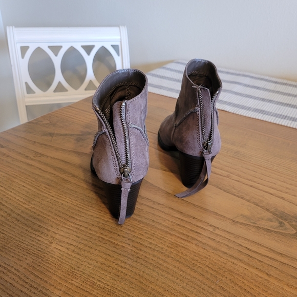 Candies size 7 taupe colored bootie - Picture 2 of 4